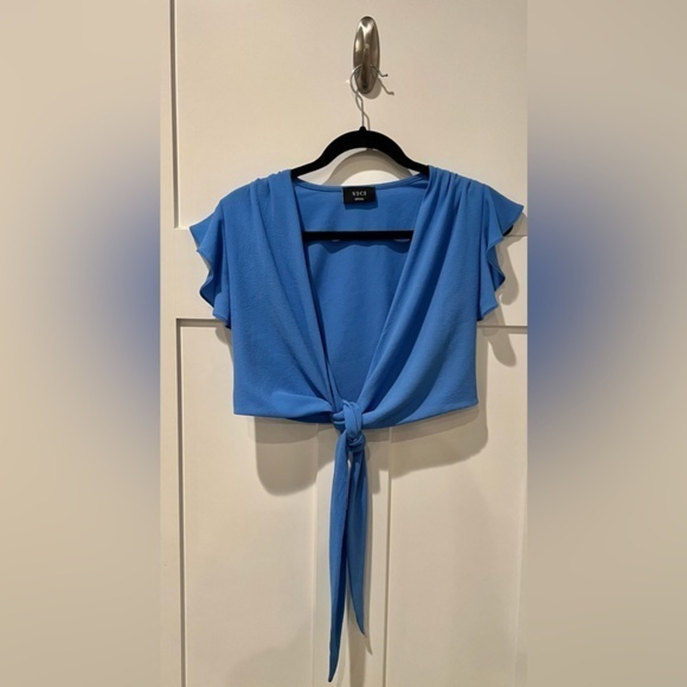 Vici wrap top